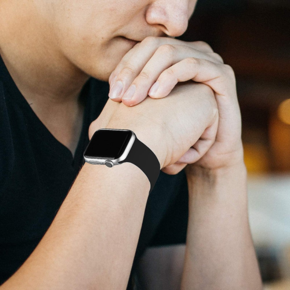 Curea Silicone Aero Loop - Apple Watch 1/2/3/4/5/6/7/8/9/10/11/SE/SE2/SE3 - 38/40/41/42 MM - Black