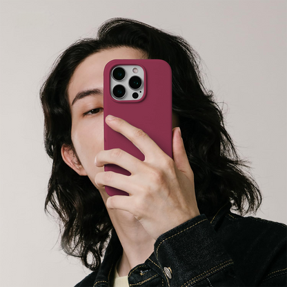Soft Silicone Case - iPhone 16 Pro - Burgundy