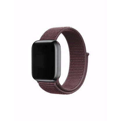Curea Nylon Classic - Apple Watch 1/2/3/4/5/6/7/8/9/10/11/SE/SE2/SE3/Ultra 1/Ultra 2/Ultra 3 - 42/44/45/46/49 MM - Rosy Brown