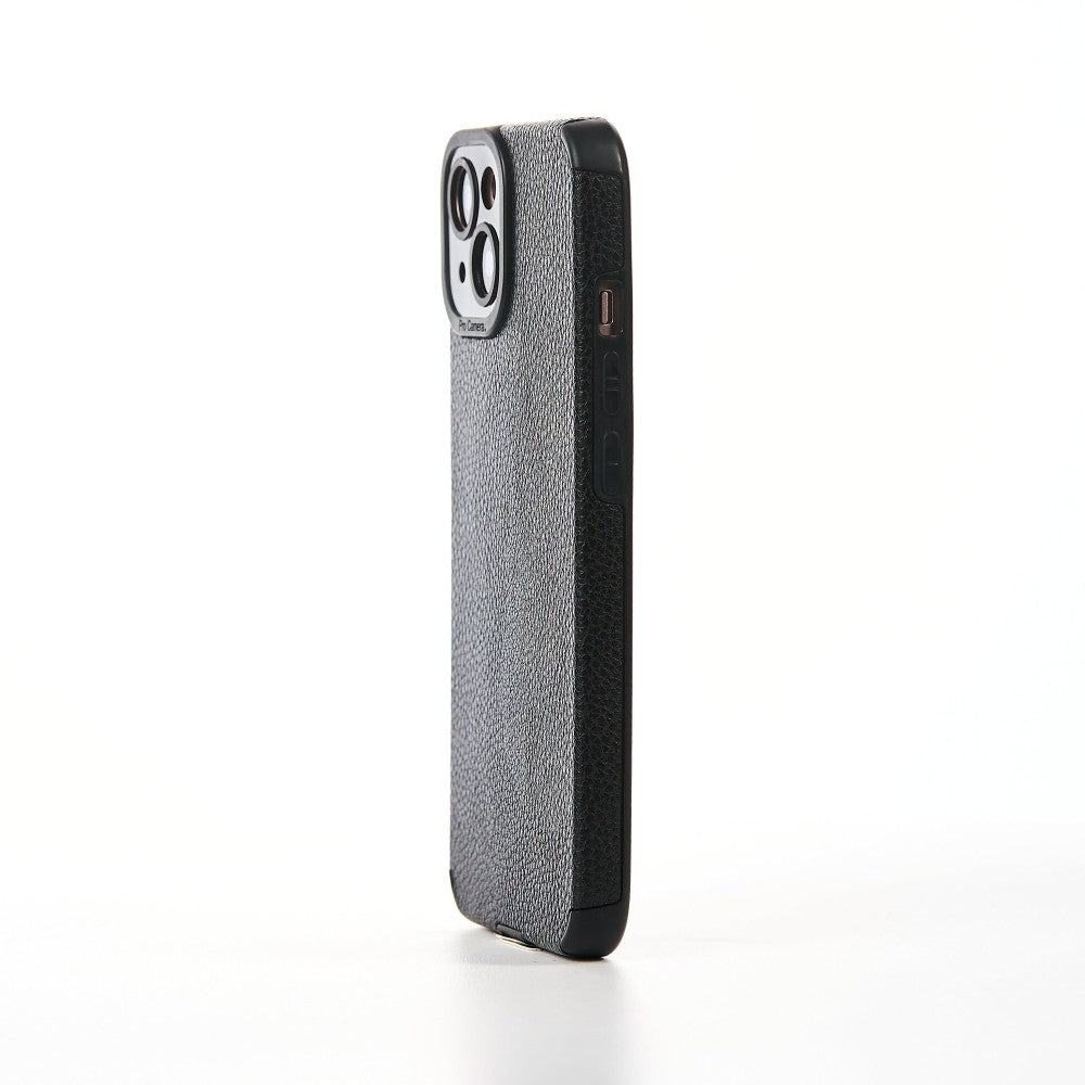 Grained Leather Case - iPhone 13 - Black