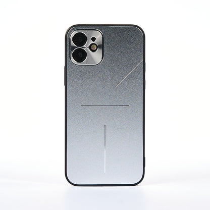 Metalines Case - iPhone 12 - Silver