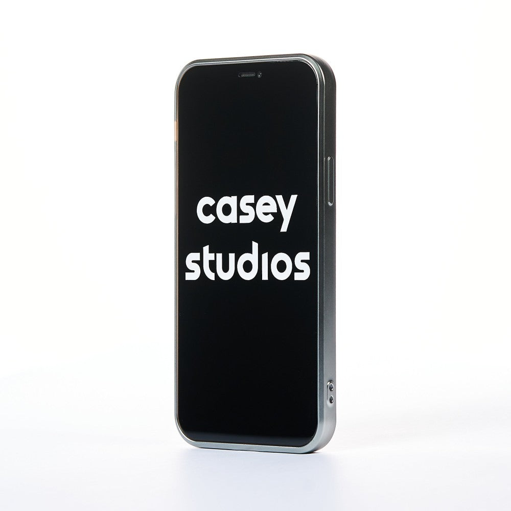 Chromed Case - iPhone 12 - Silver