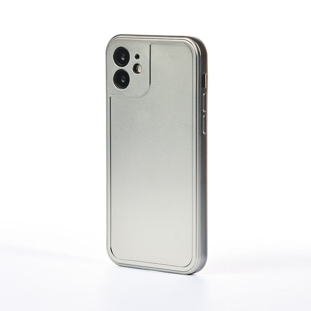 Chromed Case - iPhone 12 - Silver